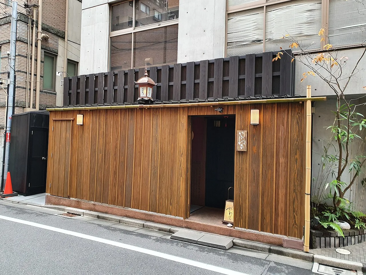 Azabu Kadowaki restaurant, Tokyo
