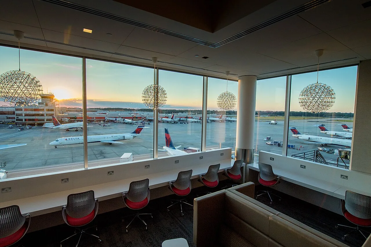 Delta Sky Club interior at Hartsfield-Jackson Atlanta International Airport.