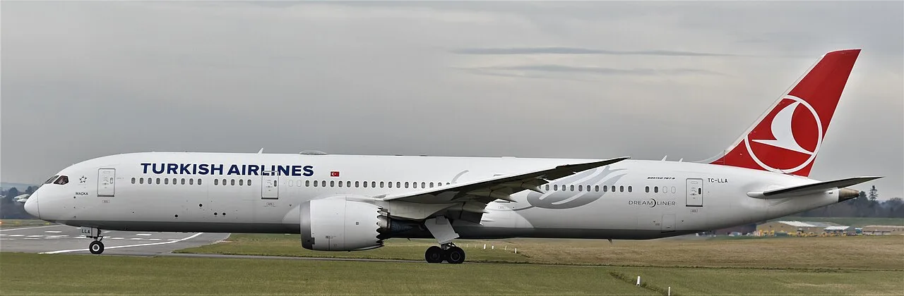 Turkish Airlines Boeing 787 — IST lounge serves the airline's global hub.