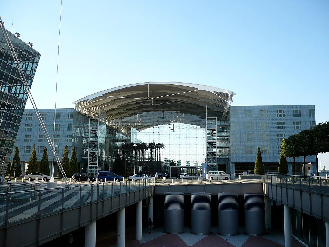 Munich Airport Center plaza at the Hilton Munich Airport